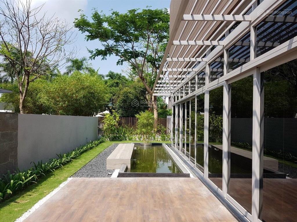 Cần bán gấp căn biệt thự đơn lập khu compound an ninh 24/7  dt 581m2  giá tốt nhất thị trường