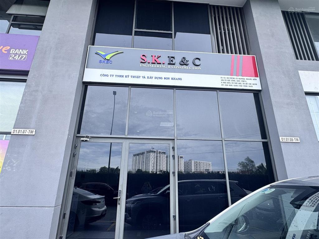 Cần bán gấp căn shophouse mặt ngoài . dt 148m2, nhà nội thất cơ, sổ hồng, giá thấp nhất dự án 8 tỷ.