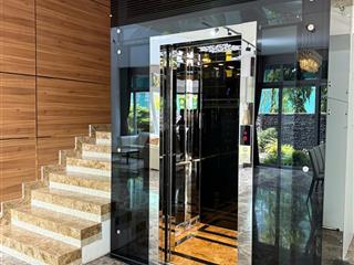 Chính chủ  gửi bán biệt thự đơn lập 2 mặt thoáng . full nội thất cao cấp . dt 530m2 có thang máy