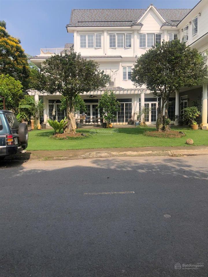 Độc quyền  bán căn biệt thự đơn lập vvip nhất dự án park riverside . dt 616m2 . có thiết kế hồ bơi