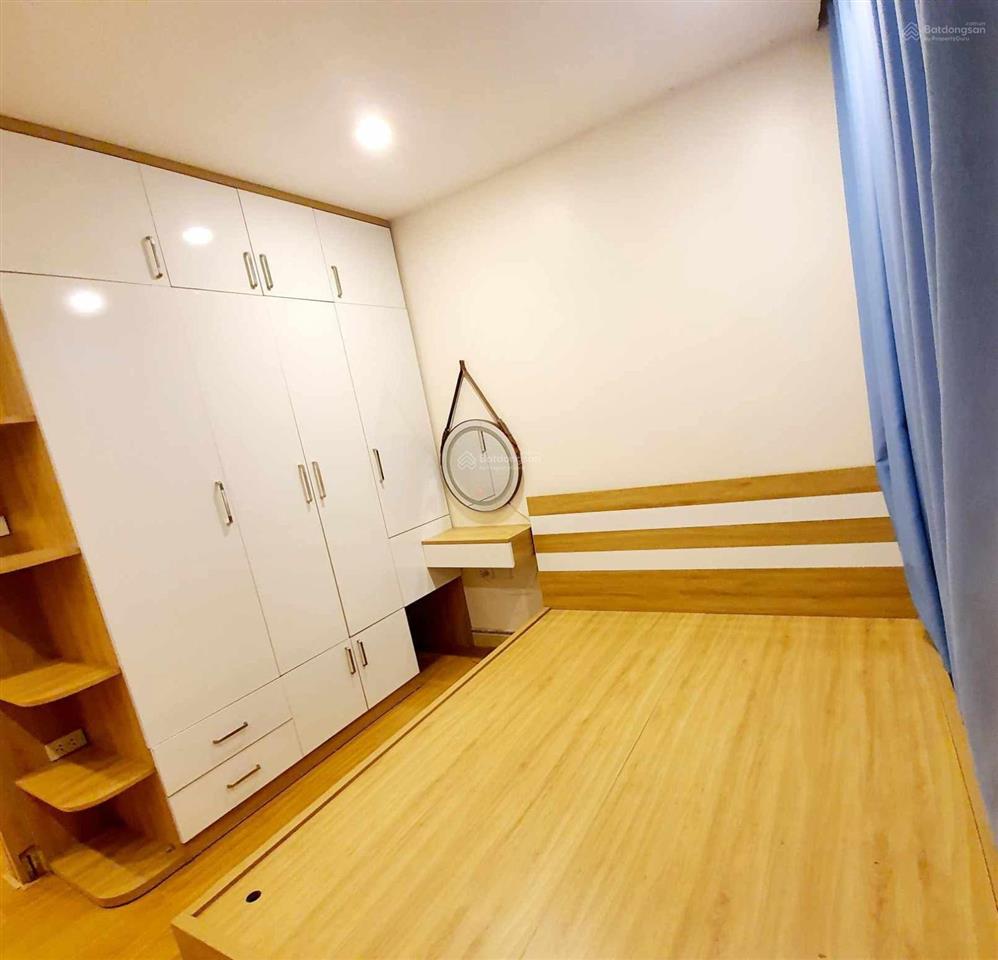 Cần bán căn chung cư đặng xá 48m2 tầng 5 giá chỉ 2.x tỷ