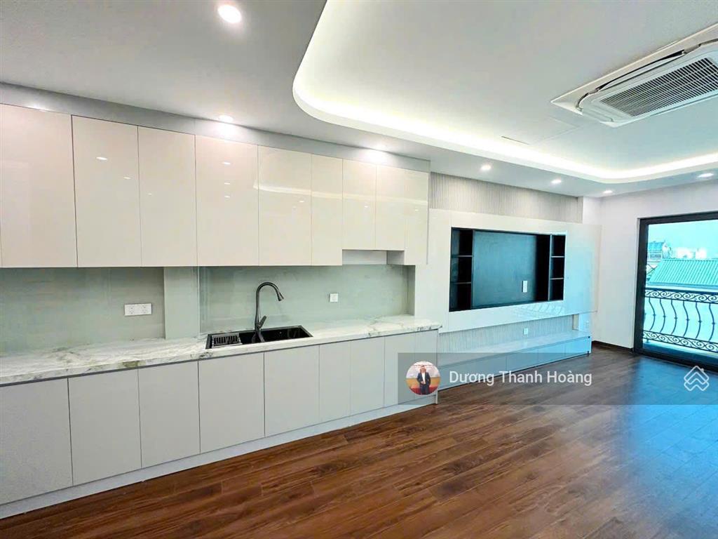 Bán nhà 58m2 x 6 tầng thang máy, mặt kinh doanh, phố đàm quang trung, long biên