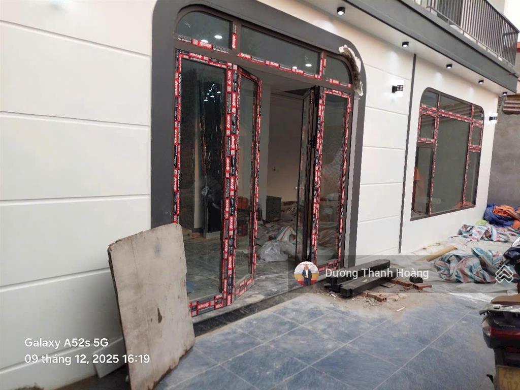 Nhà 50m2 x 6 tầng full nội thất, 50m ra hồ thạch bàn, tiện ích xung quanh bạt ngàn, giá hợp lý