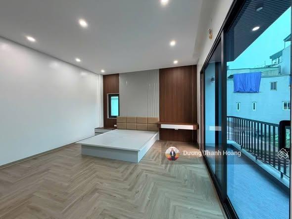 Bán phố cổ linh  thạch bàn  hồ thạch bàn  nhà 50m2 x 6 tầng thang máy full nội thất