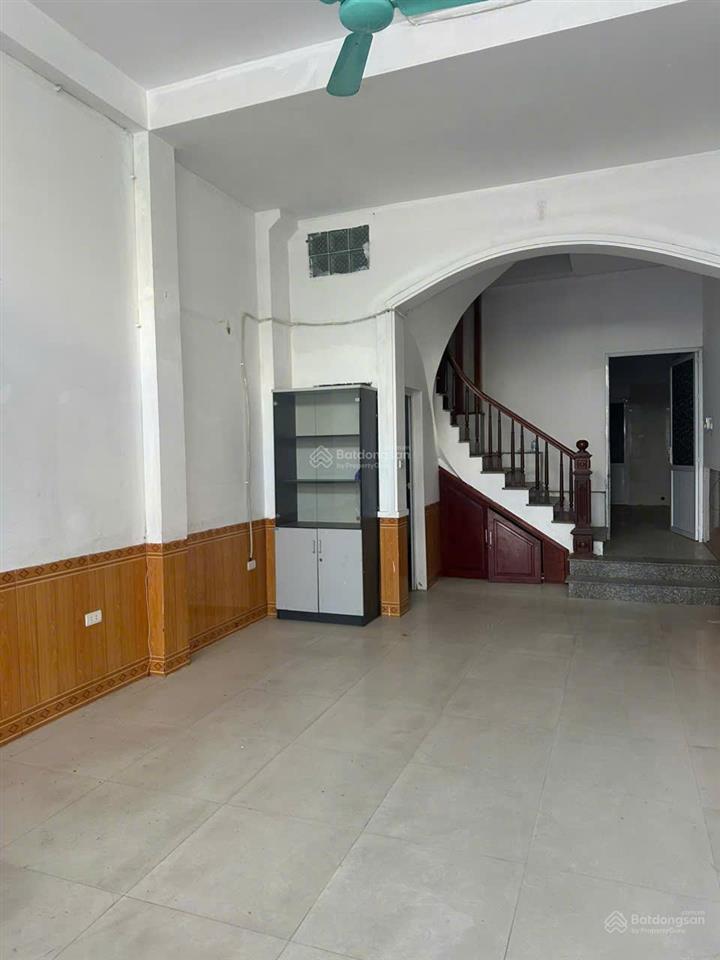 Cho thuê liền kề tổng cục 5 tân triều. 60m2x4t, giá 16tr/tháng   0975 555 ***