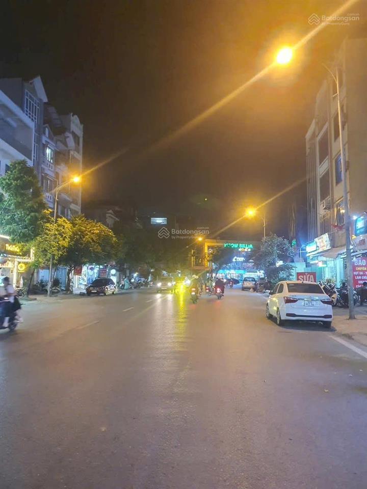 Bán nhà mặt đường chiến thắng  ô tô tránh  kinh doanh đỉnh