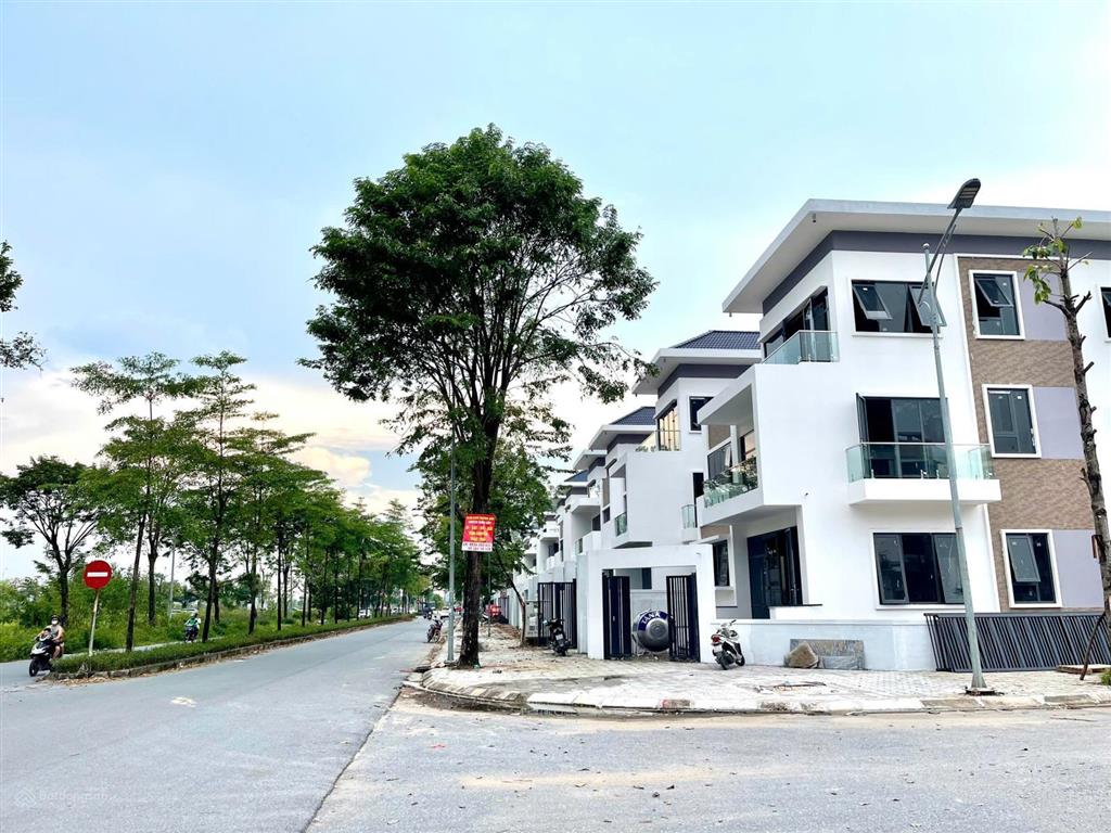 Chính chủ cho thuê liền kề biệt thự xây thô giá rẻ