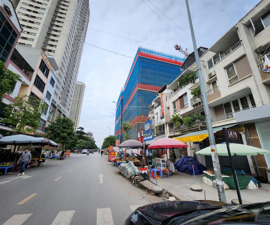 Chính chủ bán căn lk an hưng lk16 dt 90m2 hướng tb đường 15m đối diện shophouse chung cư the charm