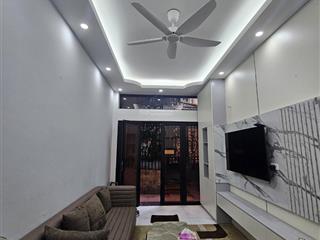 Bán nhà ngõ lệnh cư thông sang ngõ 360 xã đàn, nhà đẹp gần phố giá tốt