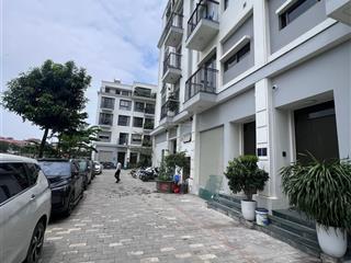 Bán căn nhà liền kề dự án the manor nguyễn xiển, thanh trì, hoàng mai, hà nội. sổ đỏ 75m2 vị trí