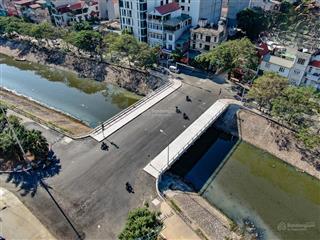 Bán nhà phố yên hoà, dt 65m2 x 3 tầng, mt 6,4m, cách ô tô 20m, phù hợp ở hoặc xây ccmn. giá 13 tỷ