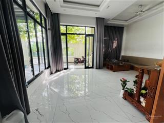 Biệt thự vị trí vàng giữa lòng trung tâm bình thạnh  gần 190m2 (11 x 17) 4 tầng, căn góc