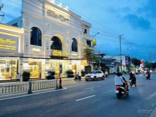Bán nhà gần biển bãi trước & bãi sau trung tâm vũng tàu 3pn, sân rộng hẻm ô tô, giá nhỉnh 5 tỷ