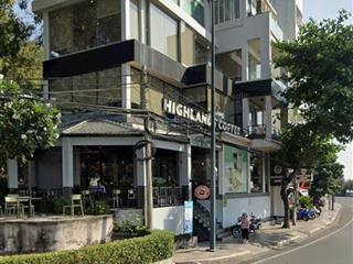 Gia đình mình cần bán tòa nhà mặt tiền biển hạ long bãi trước, đang cho thuê 100tr/tháng chỉ 70 tỷ