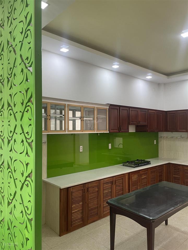 Bán nhà 1 trệt, 1 lầu, diện tích 138.5m2, cách biển chỉ 100m