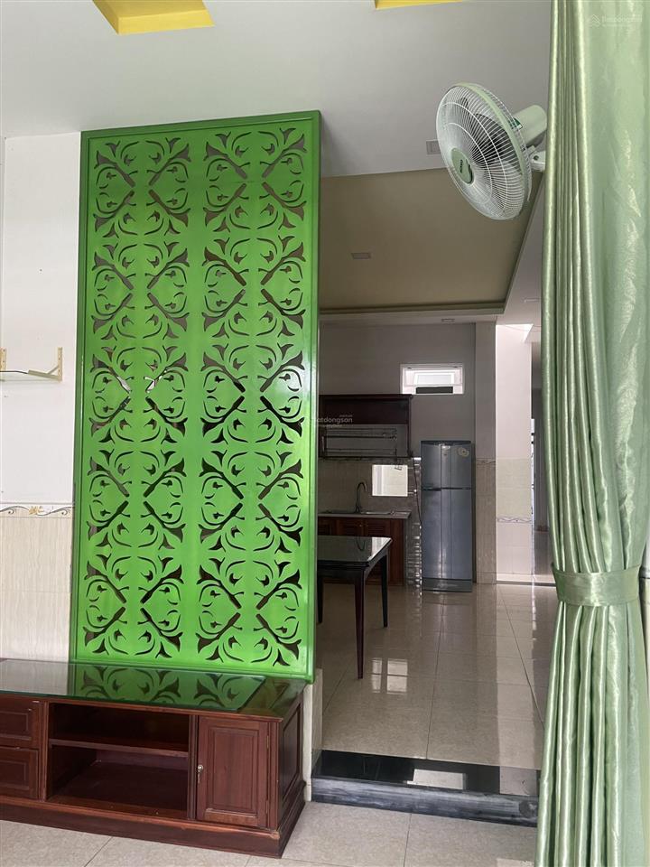 Bán nhà 1 trệt, 1 lầu, diện tích 138.5m2, cách biển chỉ 100m