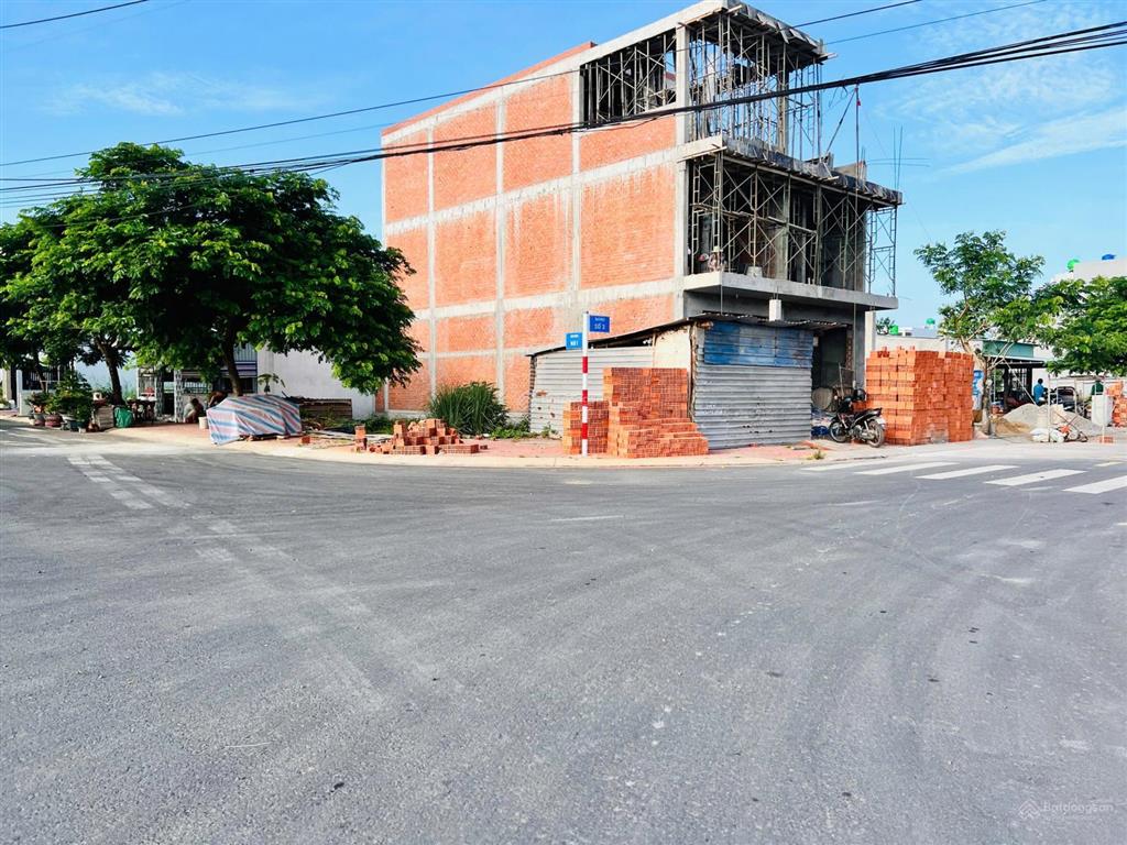 Giá chỉ 1 tỷ 750 triệu, lô 100m2 ngay cổng chính dự án garden riverside