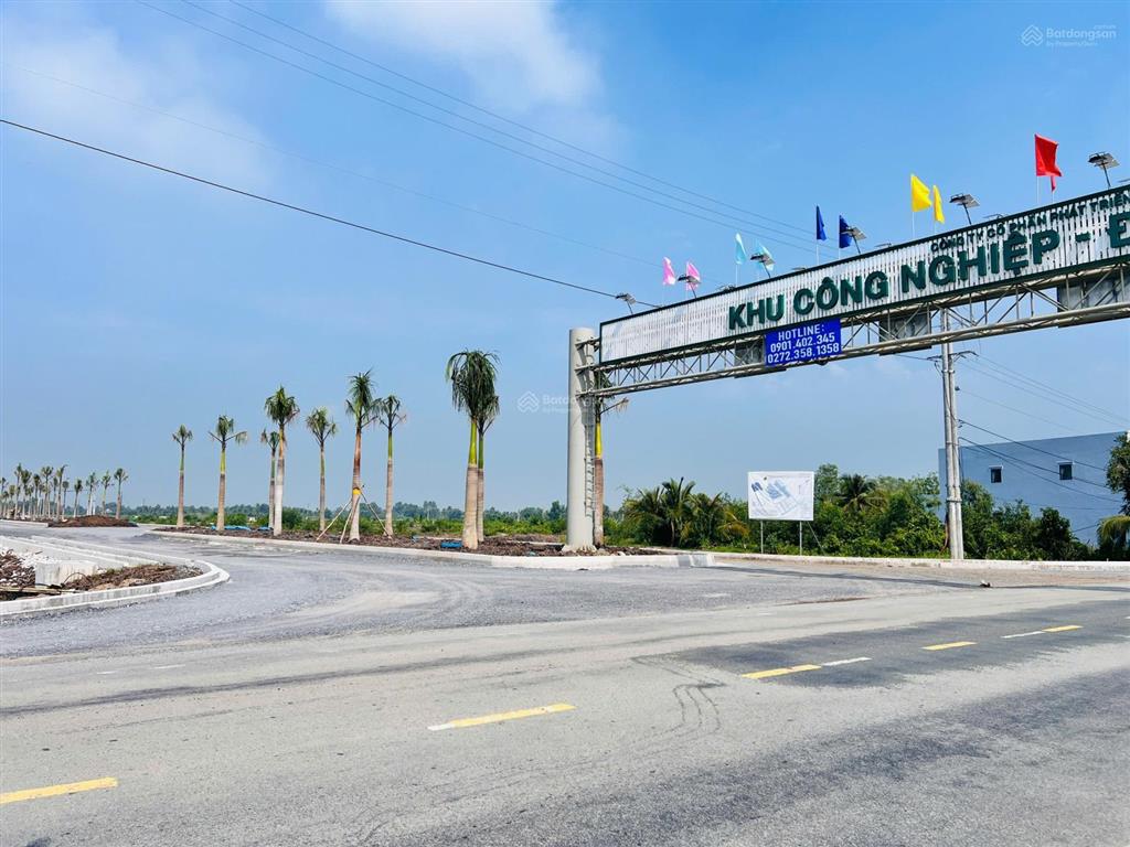 Giá chỉ 1 tỷ 750 triệu, lô 100m2 ngay cổng chính dự án garden riverside