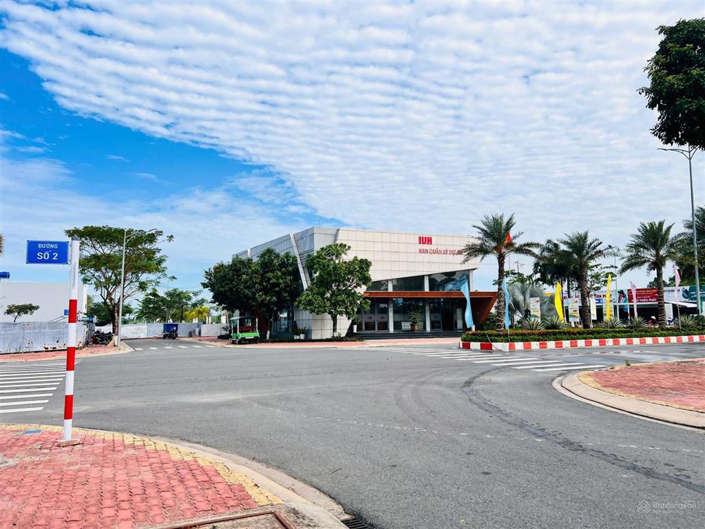 Giá chỉ 1 tỷ 750 triệu, lô 100m2 ngay cổng chính dự án garden riverside
