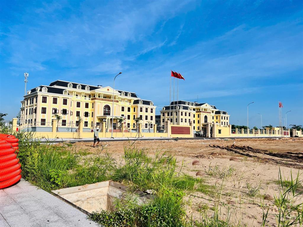 Bán đất mặt tiền đường số 3 đối diện kcn thủ thừa