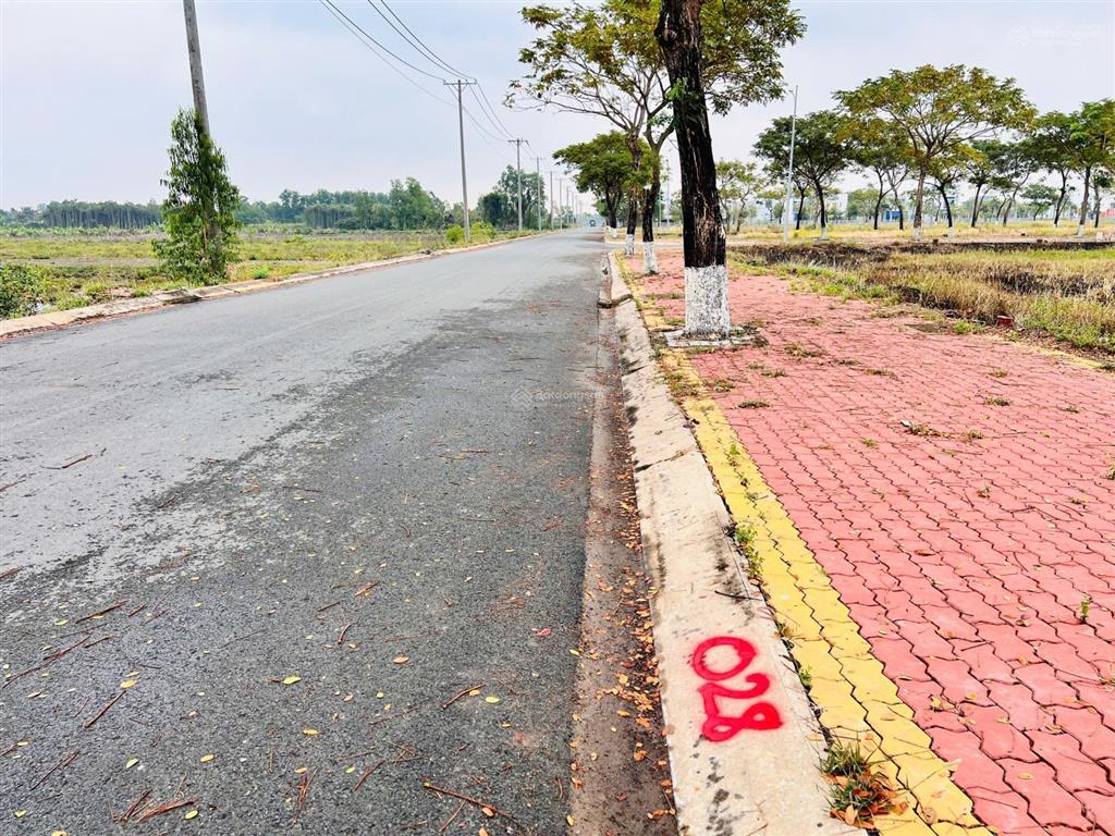 Bán đất mặt tiền đường số 3 đối diện kcn thủ thừa