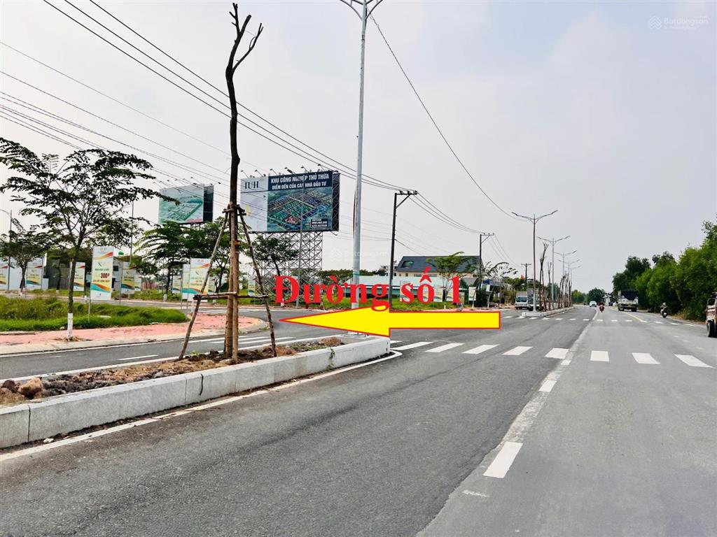 Bán đất mặt tiền đường số 1 trục kinh doanh 20m, sát tthc xã thủ thừa