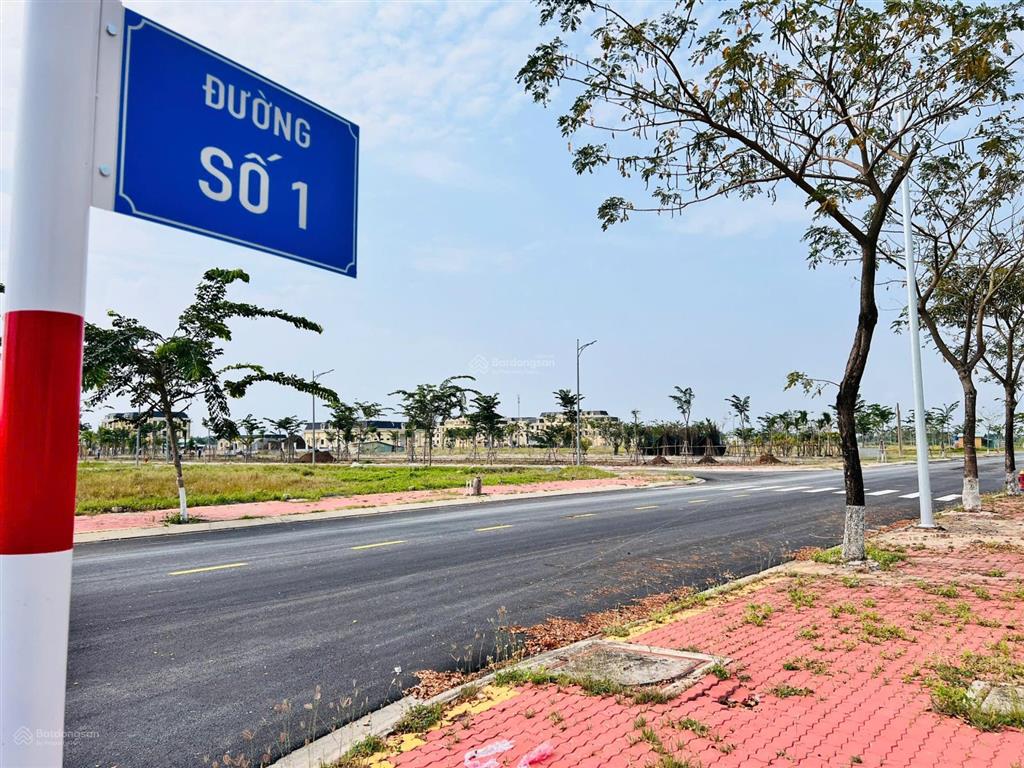 Bán đất mặt tiền đường số 1 trục kinh doanh 20m, sát tthc xã thủ thừa