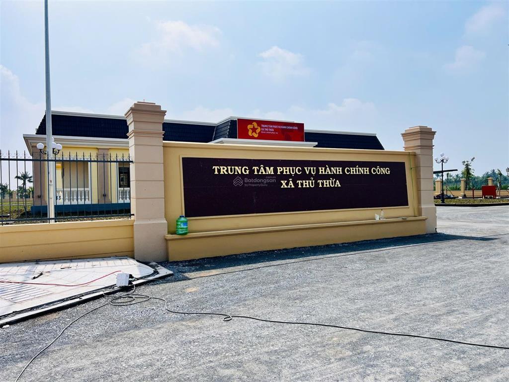 Bán lô đất đối diện trung tâm hành chính & coopmart thủ thừa