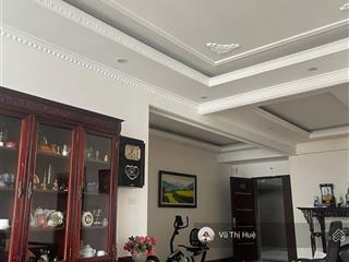 Bán căn hộ ngoại giao đoàn 151m 4 ngủ view hồ tây full nội thất giá 12.2 tỷ