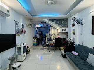 Diện tích 60m2  trệt lầu mái đúc  vài bước ra mặt đường  6.39 tỷ tl