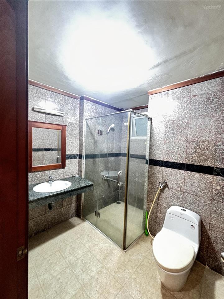 Cho thuê căn hộ giai việt q8 150m2 3pn 2wc ở ngay 16tr.  0907 778 ***