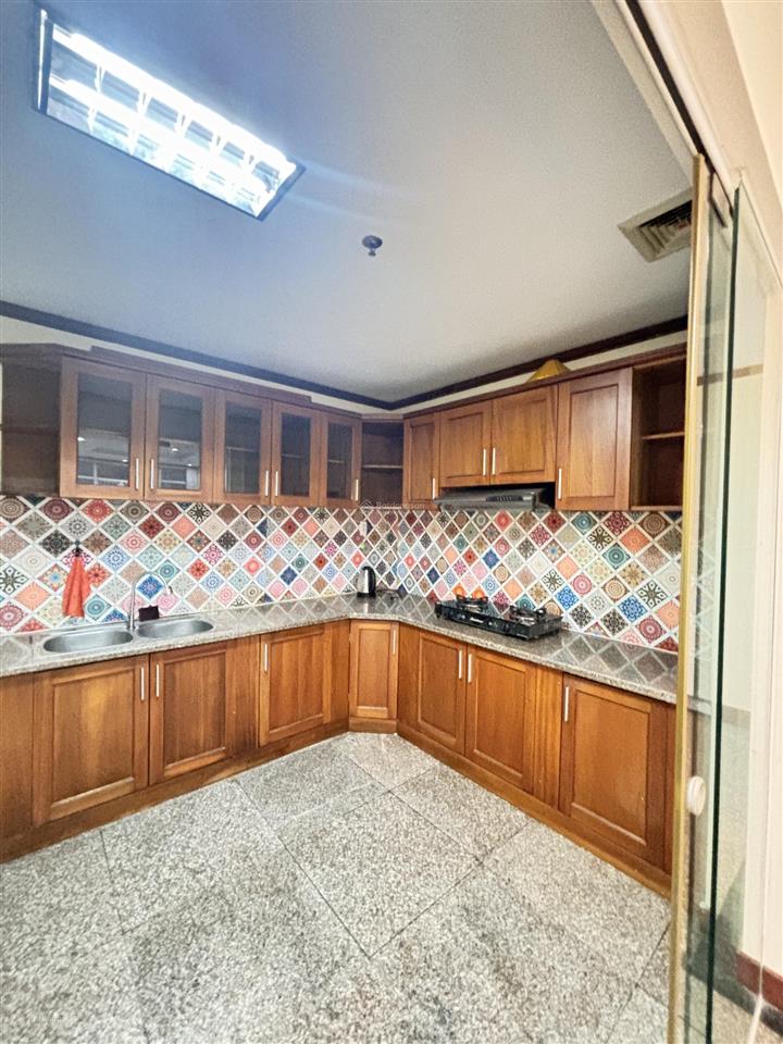 Cho thuê căn hộ giai việt q8 150m2 3pn 2wc ở ngay 16tr.  0907 778 ***