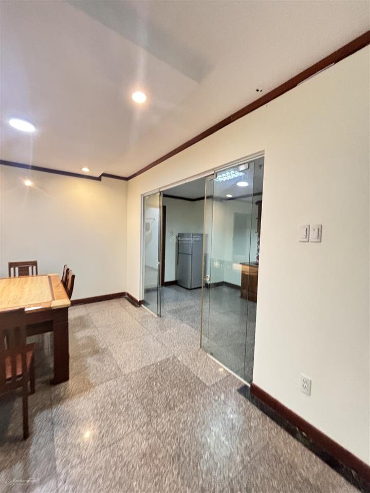 Cho thuê căn hộ giai việt q8 150m2 3pn 2wc ở ngay 16tr.  0907 778 ***