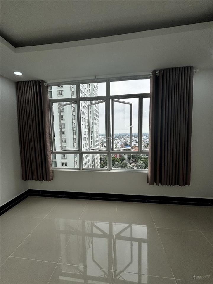 Cần bán căn hộ duplex giai việt q8 230m2 nhà mới đẹp tặng nội thất,7ty5.  0907 778 *** trinh