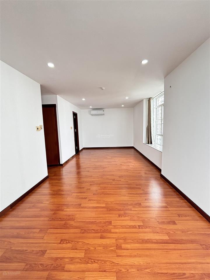 Cho thuê căn hộ giai việt q8 150m2 3pn nhà trống nhận ngay 15tr.  0907 778 ***