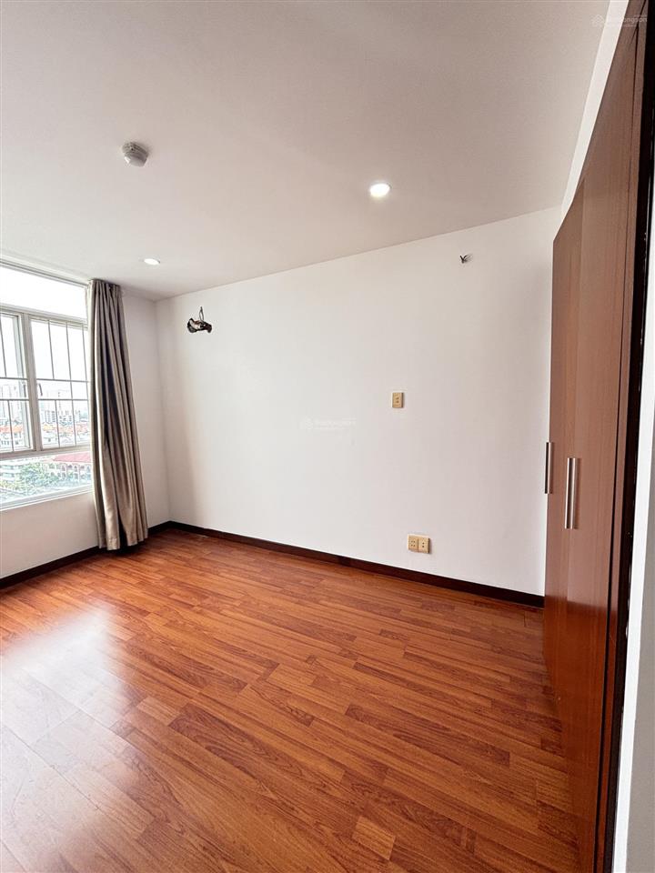 Cho thuê căn hộ giai việt q8 150m2 3pn nhà trống nhận ngay 15tr.  0907 778 ***