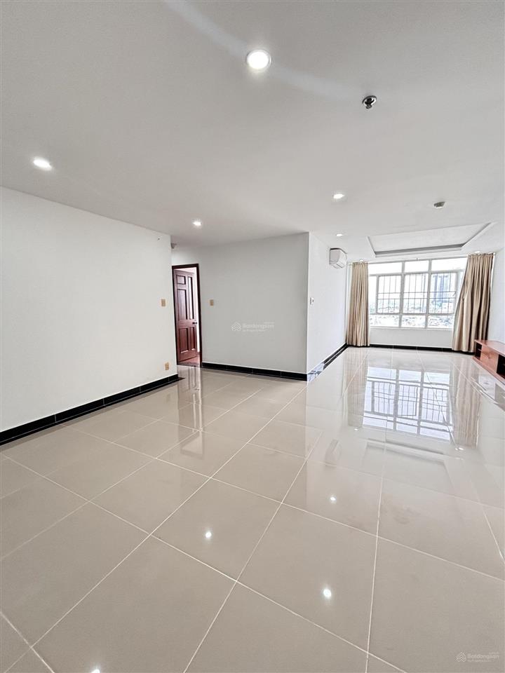 Cho thuê căn hộ giai việt q8 150m2 3pn nhà trống nhận ngay 15tr.  0907 778 ***