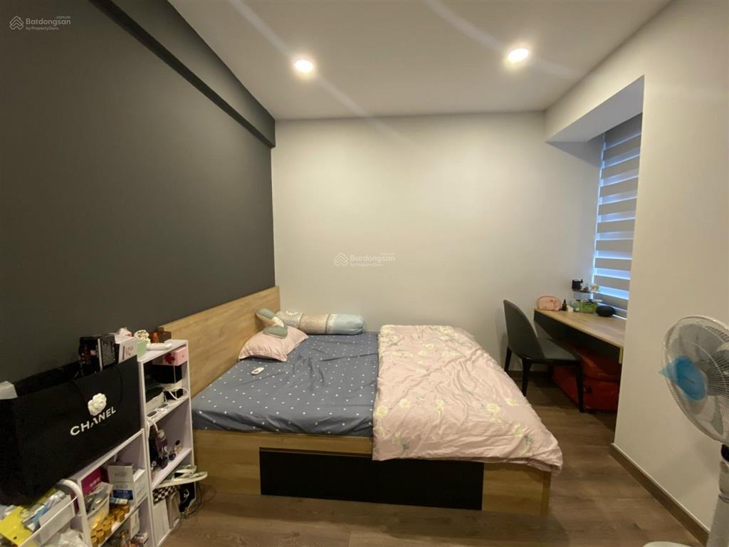 Đã có sổ  bán gấp căn 2pn 2wc sky 89, view nội khu, giá 4.650 tỷ  nội thất cơ bản