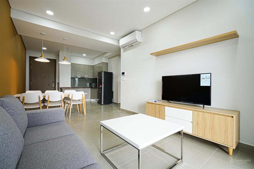 Bán gấp căn 2pn 2wc river panorama, nhà trống, mới hoàn toàn 4.2tỷ thương lượng bao thuế phí