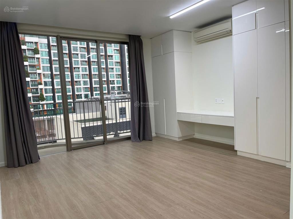 Căn duplex  waterina suites 234m2, trần cao 7m, 2 phòng master giá chỉ 21 tỷ,  0903 783 ***