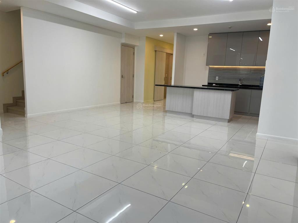 Căn duplex  waterina suites 234m2, trần cao 7m, 2 phòng master giá chỉ 21 tỷ,  0903 783 ***