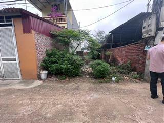 Chính chủ bán lỗ lô đất 90m2 giá 1550tr tại bình yên, không môi giới miễn trung gian. cám ơn
