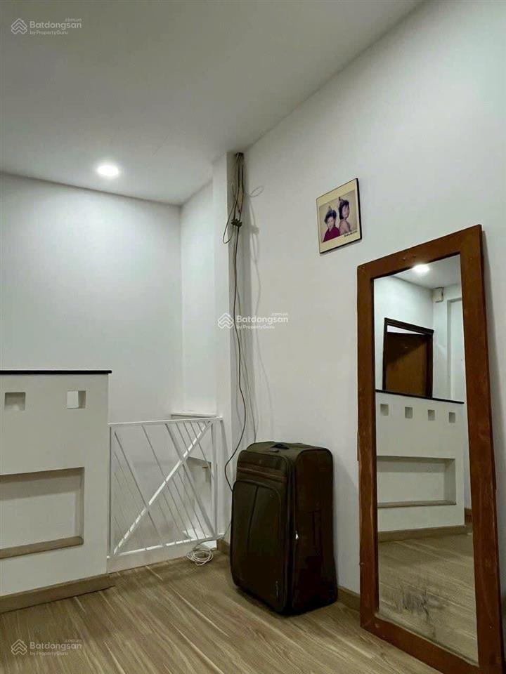 Bán nhà 15 tỷ mặt tiền đường nguyễn công trứ, đà lạt