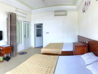 Chính chủ bán nhanh khách sạn 9 tầng, 54 phòng , cách biển 100m. gía 19,5 tỷ.