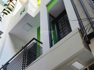 (5,5 tỷ ) nhà 3 lầu đẹp trần hưng đạo, gần mặt tiền, giáp quận 1..!5,5 tỷ tl
