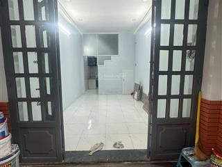 (5,5 tỷ tl) nhà 3 tầng mới đẹp, 1 sẹc, sát mặt tiền.. !