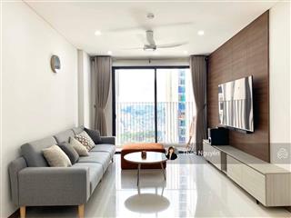 Chính chủ cho thuê căn góc 3 phòng full nội thất bc đông nam giá tốt nhất hà đô q10 0909 711 ***