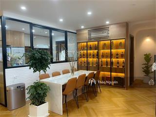 Bán trục căn đẹp căn góc 3pn (107m2) view thoáng đẹp toà iris full nt tại hà đô q10 sổ hồng lâu dài