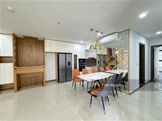 Cho thuê căn hộ 3 phòng ngủ full nội thất 122m2 view hồ bơi tầng thấp block mới iris hado centrosa