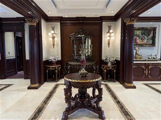 Bán căn hộ ghép thông 4pn sun grand city thụy khuê  280m2 view full hồ tây + công viên bách thảo